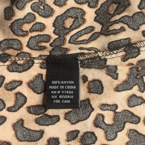 New Look - Leopard Print Top - Size L - Picture 3 of 3
